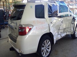 2010 TOYOTA HIGHLANDER, WHITE, LIMITED MODEL, 3.3L, AT, AWD. Z26362